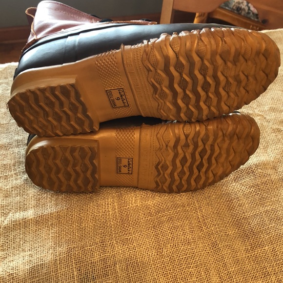 Cabella’s Boots - Picture 4 of 6